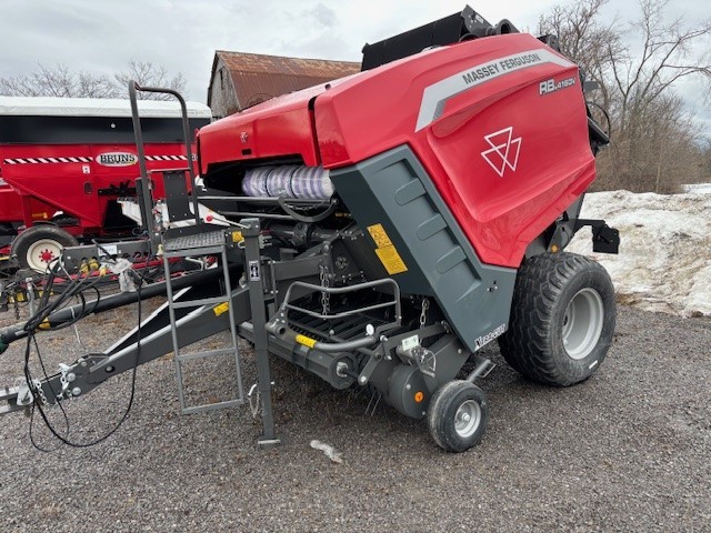 Massey Ferguson RB 4160V Round Baler