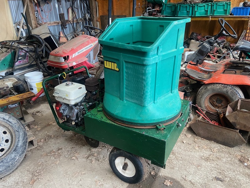 Hay/Forage/Livestock  WIC Bale Chopper Photo