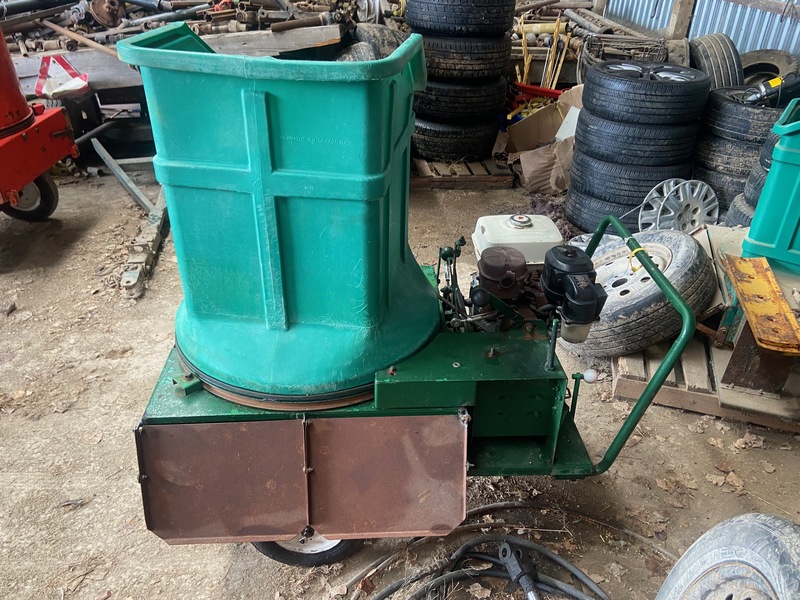 Hay/Forage/Livestock  WIC Bale Chopper Photo