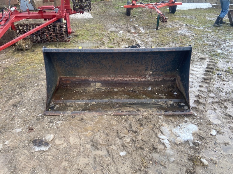 Attachments  Hardy Bucket - 6FT Photo