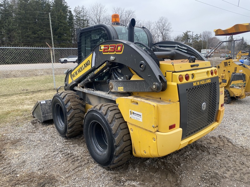New Holland L230 Skid Steer Loader - ONLY 400hrs 