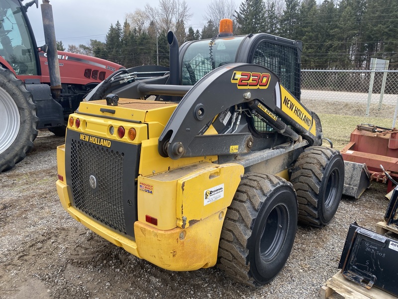 New Holland L230 Skid Steer Loader - ONLY 400hrs 