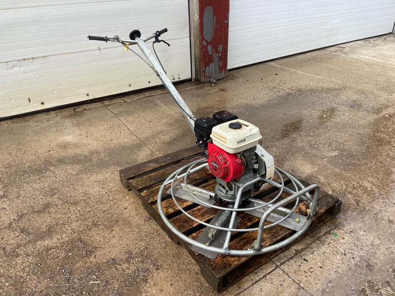 Construction  Power Trowel - Tremix G920B Photo