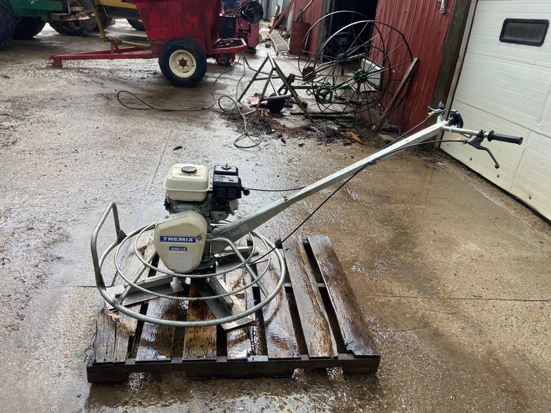 Construction  Power Trowel - Tremix G920B Photo