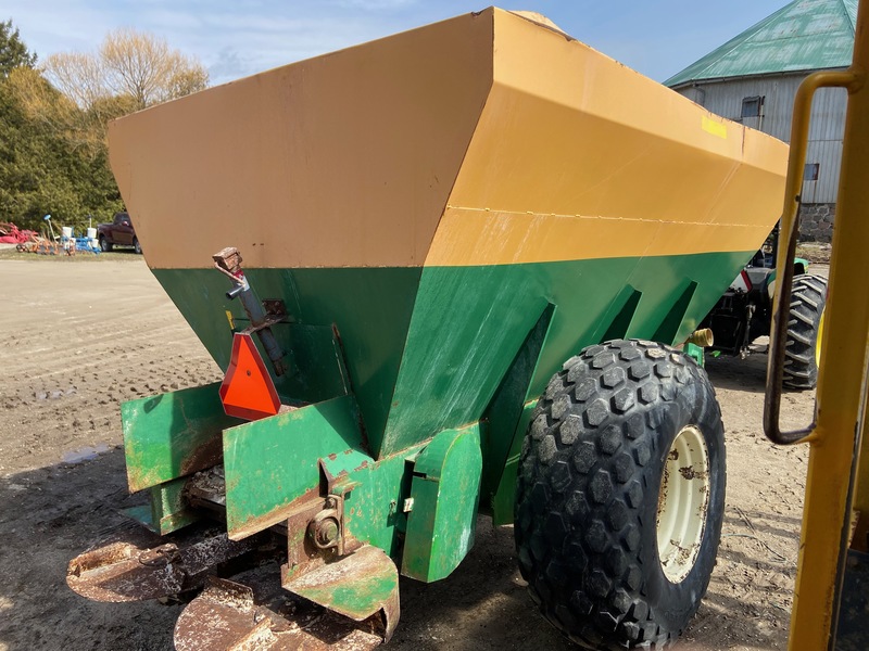 Miscellaneous  Sittler RC Lime-Litter Spreader Photo