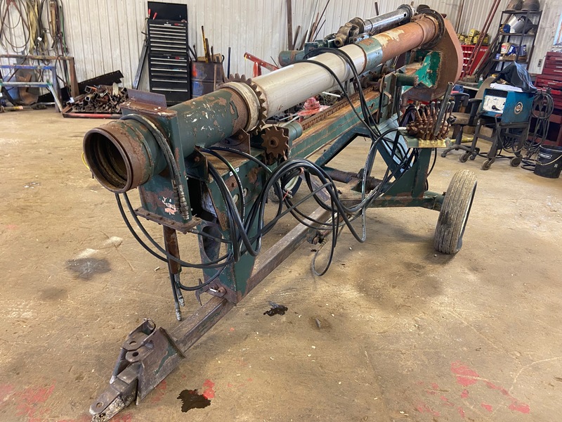 Manure Equipment  8" x 10' Husky Manure Pump Photo