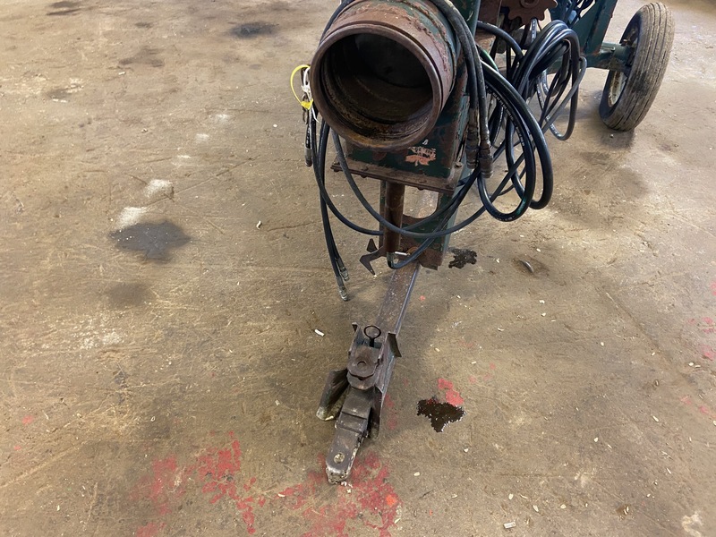 Manure Equipment  8" x 10' Husky Manure Pump Photo