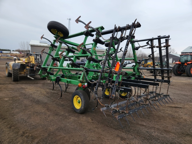 Cultivators  John Deere 980 Cultivator  Photo