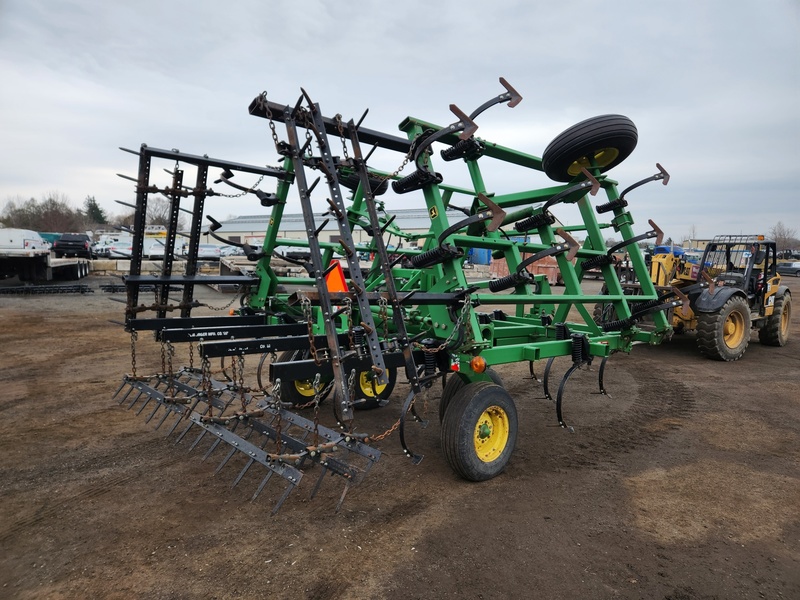 Cultivators  John Deere 980 Cultivator  Photo