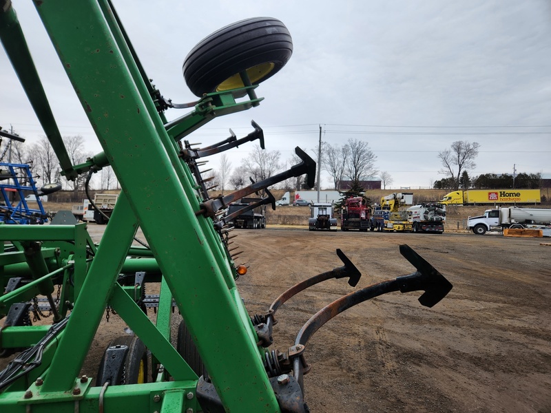 Cultivators  John Deere 980 Cultivator  Photo