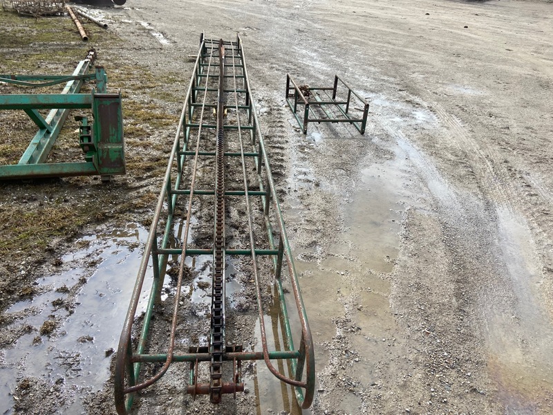 Augers/Conveyers  Electric Pipe Elevator - 22FT Photo