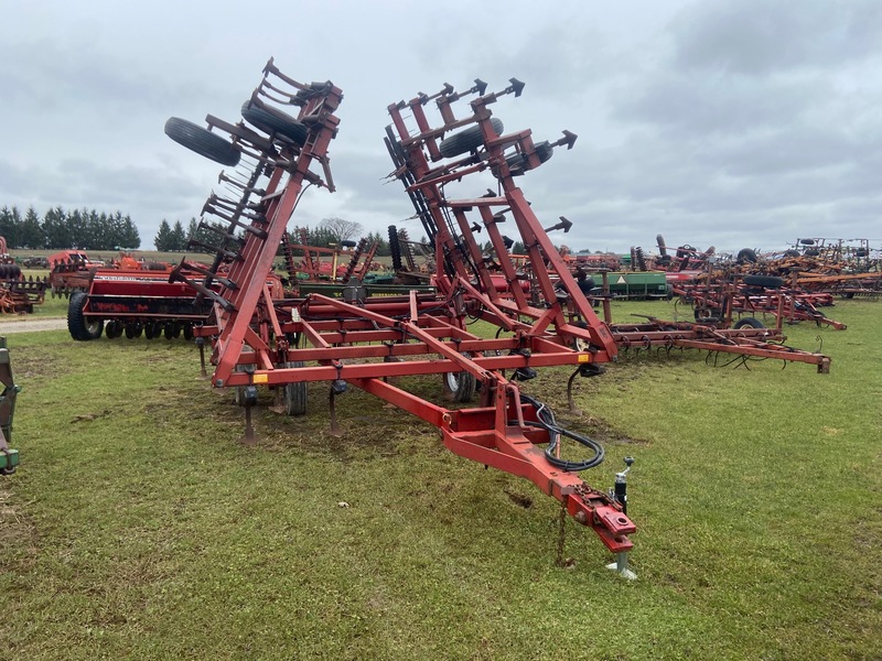 CIH 4800 Cultivator - 30FT