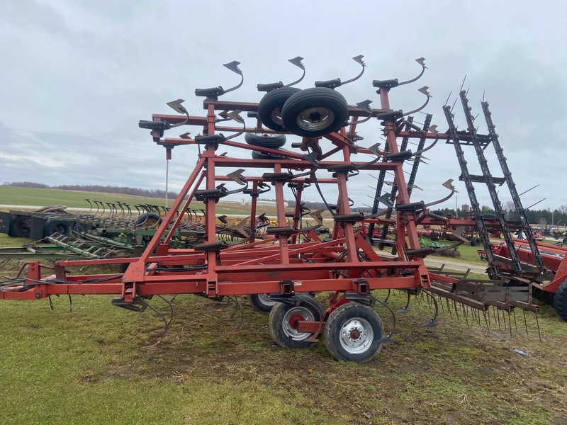 Tillage - Cultivators  CIH 4800 Cultivator - 30FT Photo
