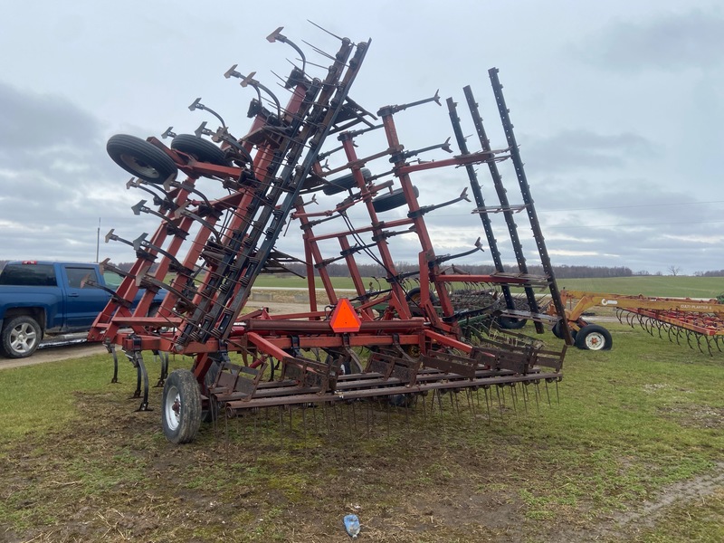 Tillage - Cultivators  CIH 4800 Cultivator - 30FT Photo