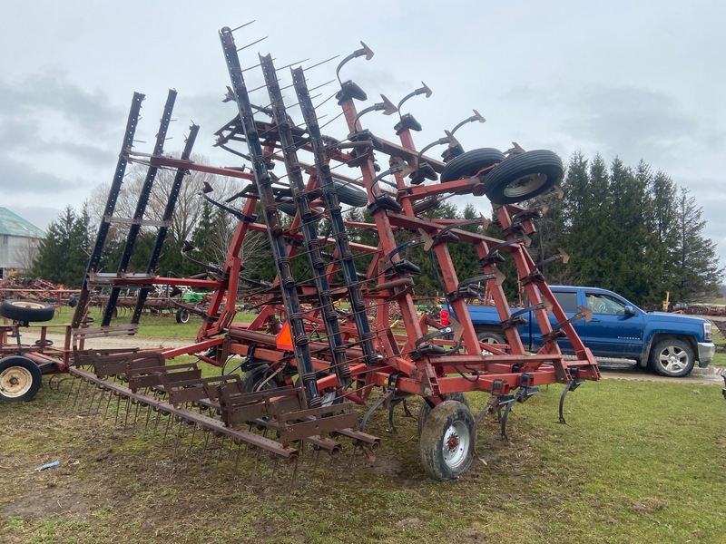Tillage - Cultivators  CIH 4800 Cultivator - 30FT Photo