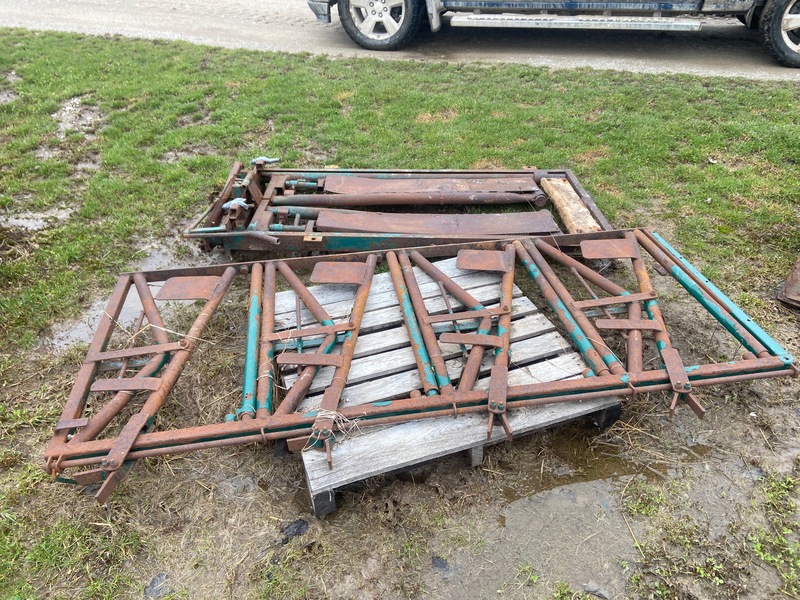 Hay/Forage/Livestock  Cattle Head Gate Photo