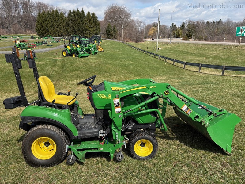 Tractors  2018 John Deere 1023E Photo