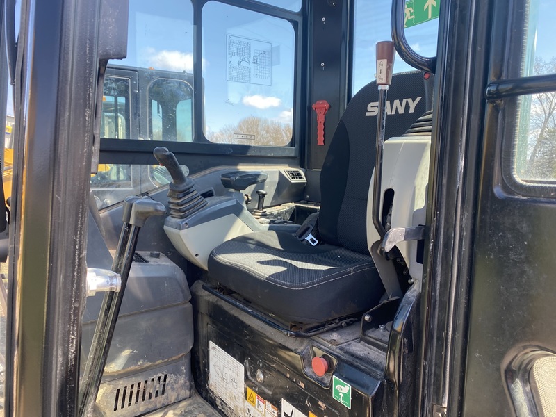 Sany SY35U Excavator for sale - only 660 hrs 