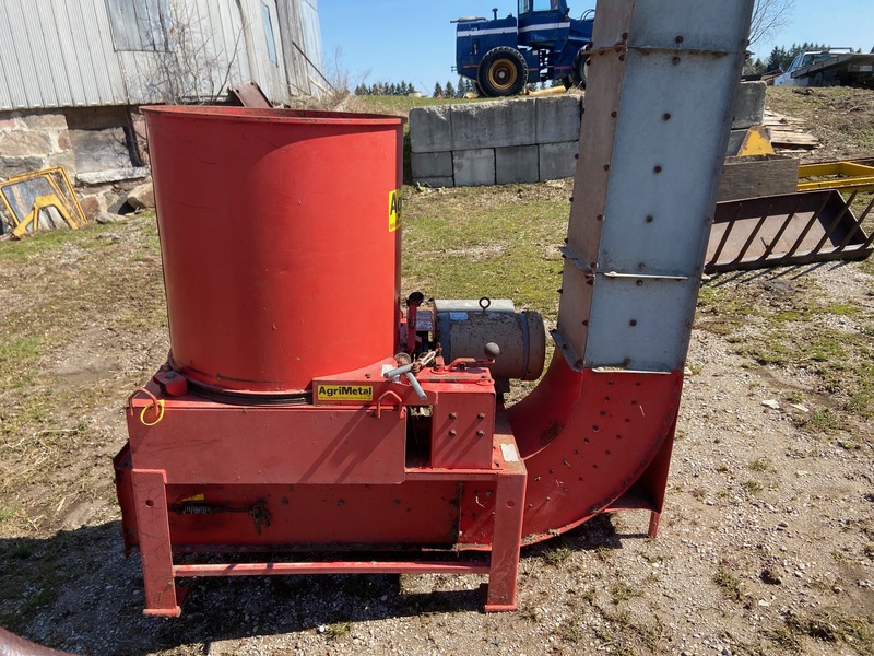 Hay/Forage/Livestock  Agrimetal Bale Chopper Photo