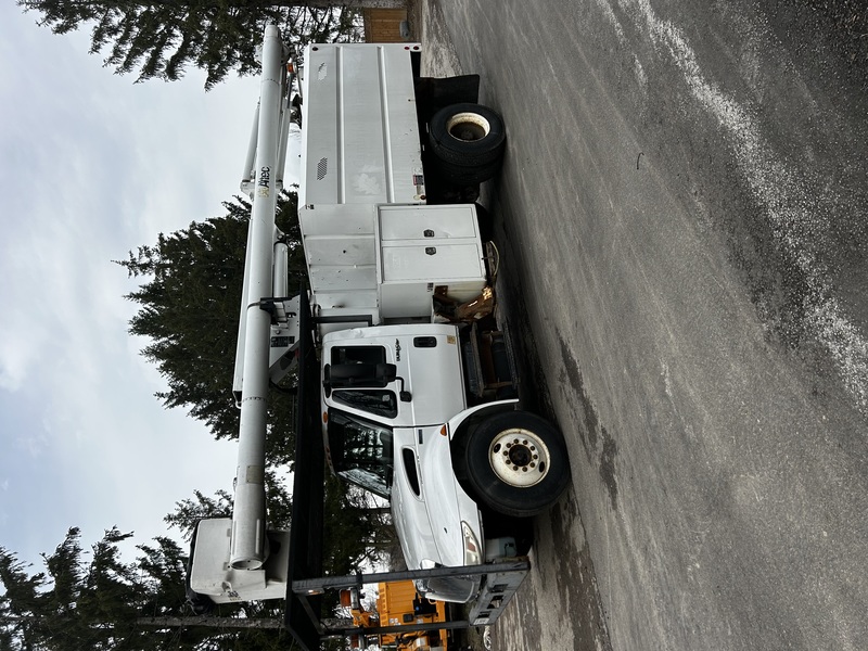International Aerial bucket truck for sale 