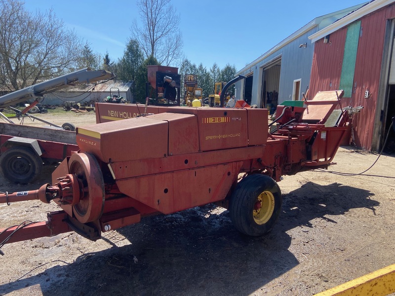 Hay/Forage/Livestock  New Holland 316 Baler Photo