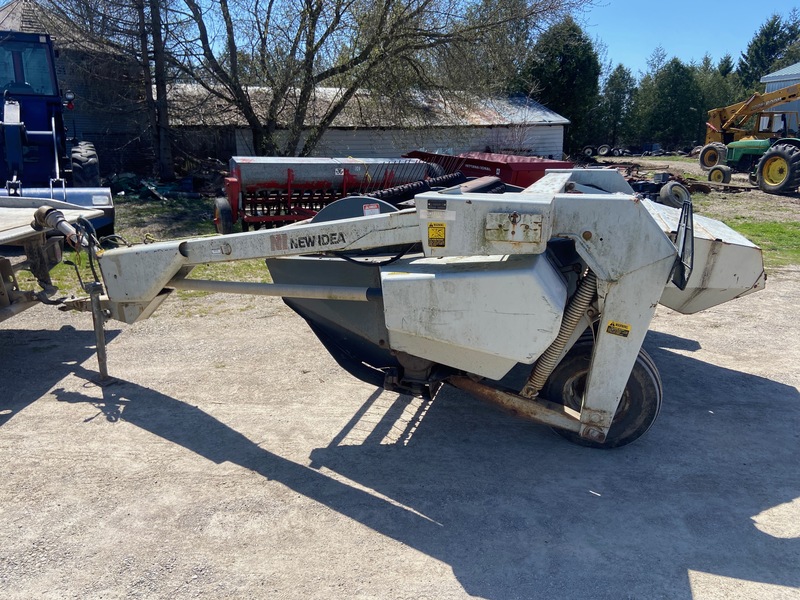 Hay/Forage/Livestock  New Idea 5109 Mower Conditioner Photo