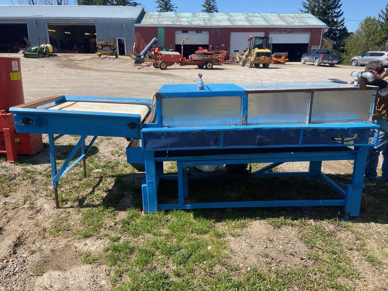 Vegetable Equipment  Vegetable Washer Conveyor Photo