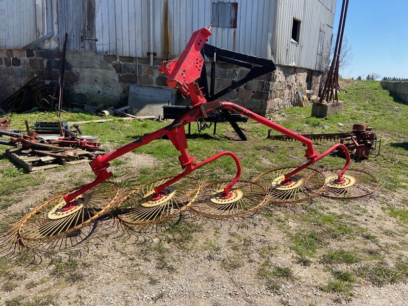 Hay/Forage/Livestock  Enorossi 5 Wheel Rake Photo
