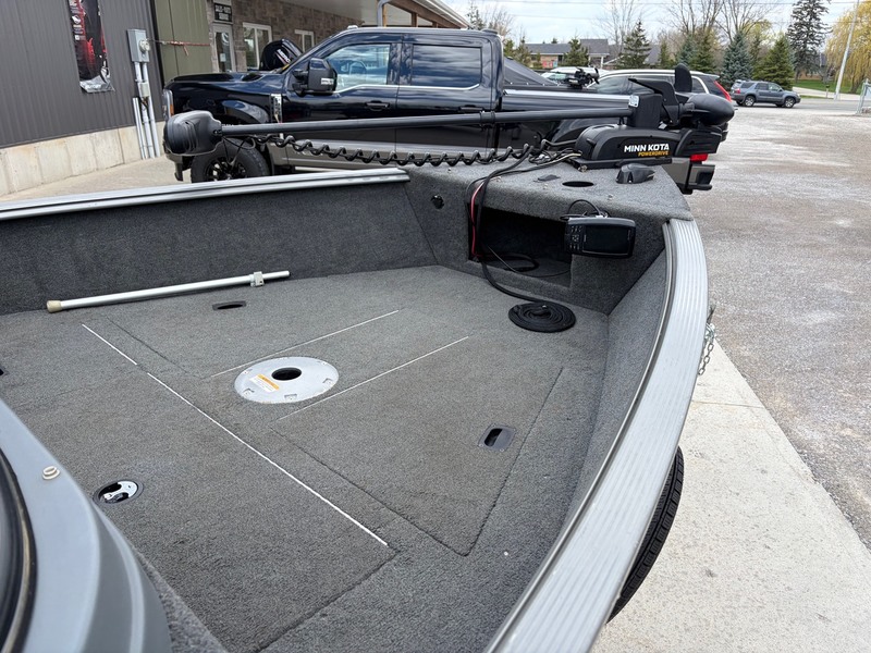 Princecraft Boats  Used 2013 Lund 1650 Rebel XL (Black & Grey) Photo