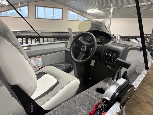 Princecraft Boats  2025 Princecraft Resorter 160 SC (Black) Photo