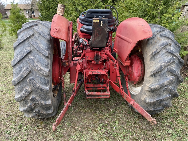 Cockshutt/White 1365 Tractor Loader for sale 