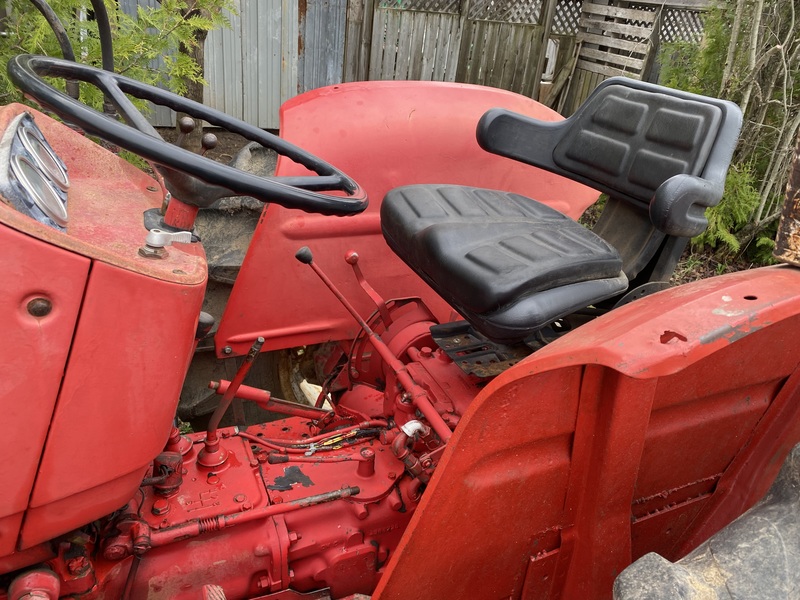 Cockshutt/White 1365 Tractor Loader for sale 