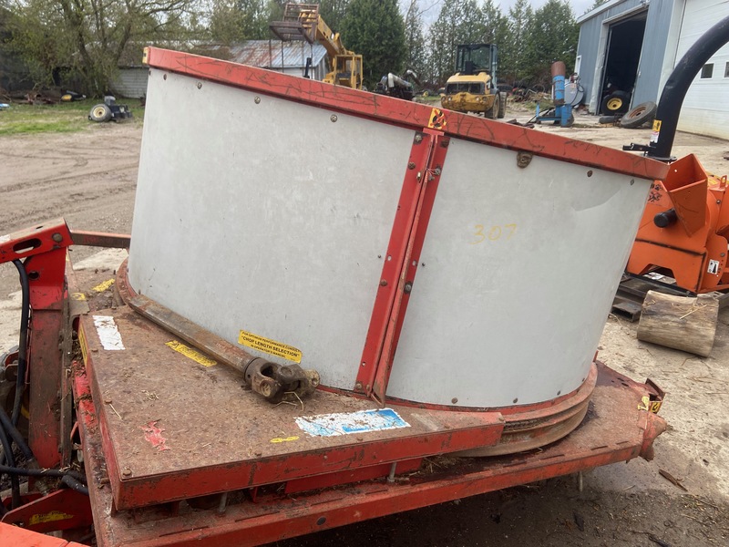 Hay/Forage/Livestock  Kverneland-Taarup 6FT Bale Chopper Photo