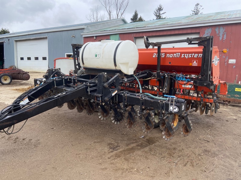 Planting  Tye-Agco 2015 No-Till Drill - 15FT Photo