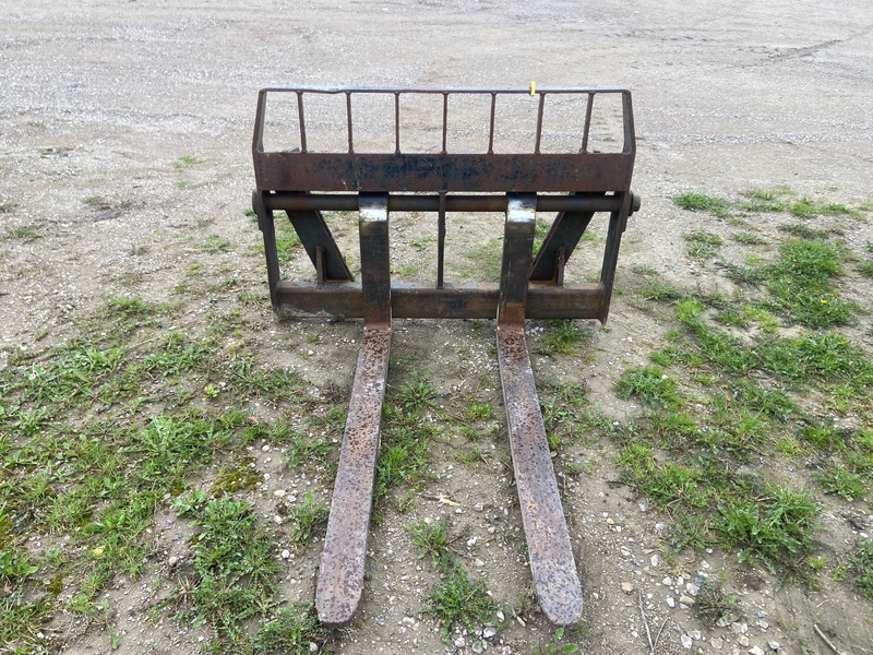 Attachments  Euro Pallet Forks - Heavy Duty Photo
