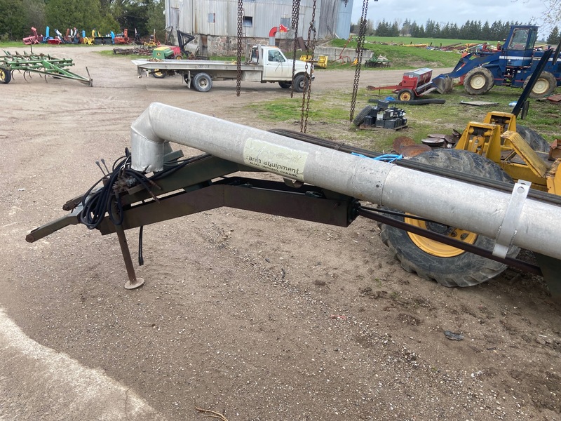 Manure Equipment  Husky Lagoon Pump w/Fill Pipe - 8" Photo