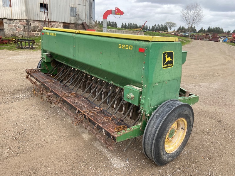 Planting  John Deere 8250 Seed Drill - 18 Run Photo