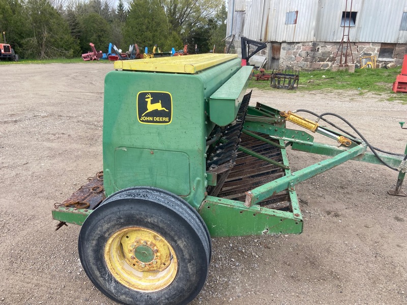 Planting  John Deere 8250 Seed Drill - 18 Run Photo