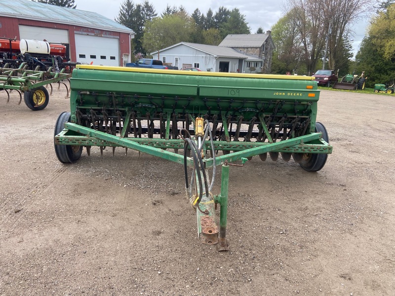 Planting  John Deere 8250 Seed Drill - 18 Run Photo