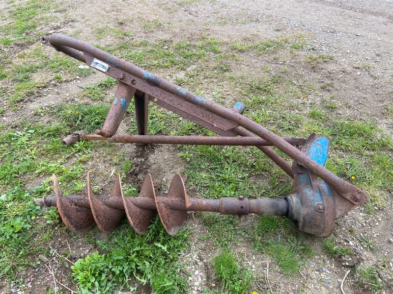Miscellaneous  Ford 903 Post Hole Auger - 12" Photo