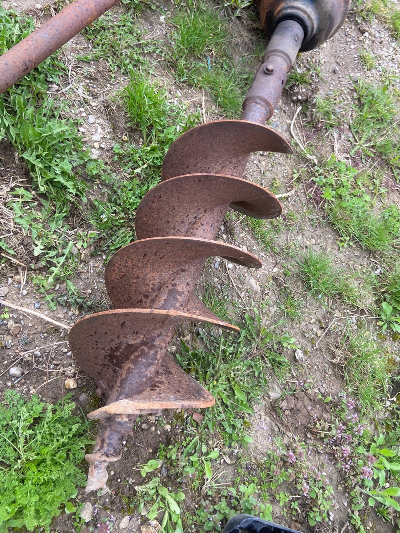 Miscellaneous  Ford 903 Post Hole Auger - 12" Photo