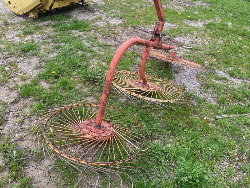 Hay/Forage/Livestock  3 Wheel Rake - 3PT Photo