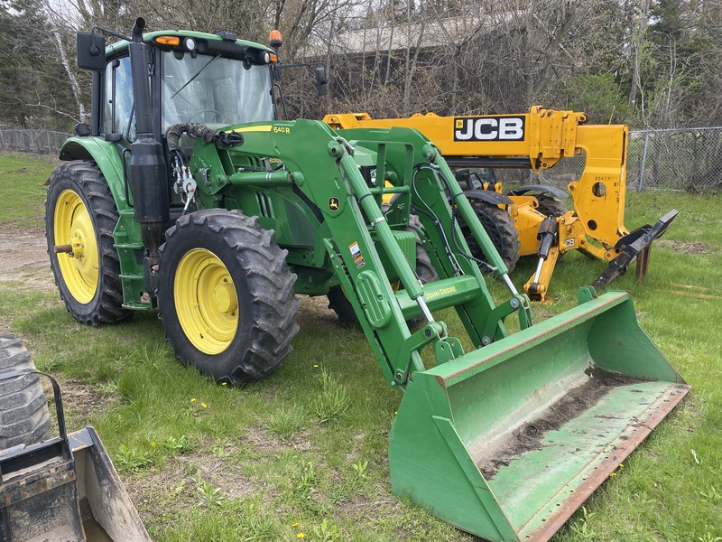 John Deere 6120M Tractor Loader for sale 
