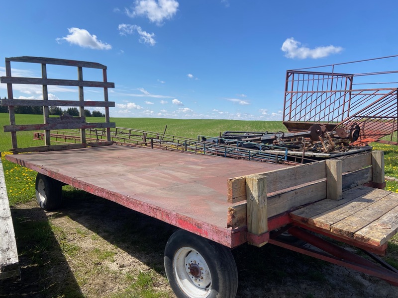 Hay/Forage/Livestock  20' x 8' Bale Wagon w/ Steel Floor Photo
