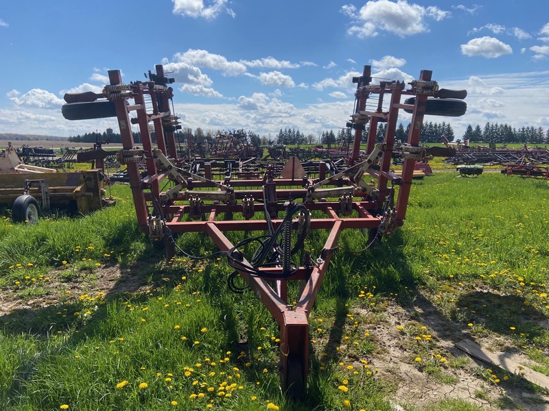 Tillage - Plows  22FT International Harvester Chisel Plow Photo