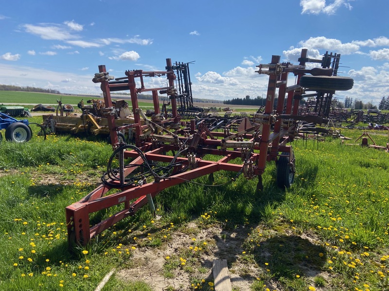 Tillage - Plows  22FT International Harvester Chisel Plow Photo
