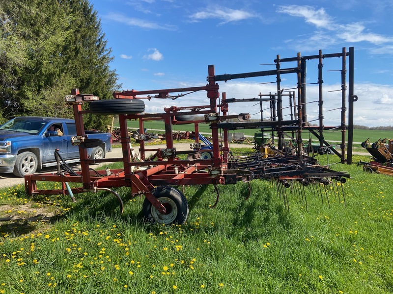 Tillage - Plows  22FT International Harvester Chisel Plow Photo