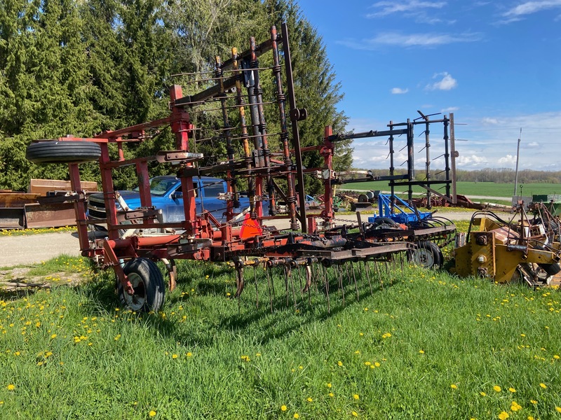 Tillage - Plows  22FT International Harvester Chisel Plow Photo