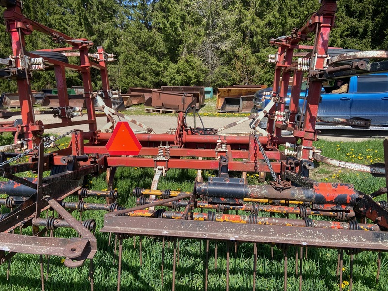 Tillage - Plows  22FT International Harvester Chisel Plow Photo