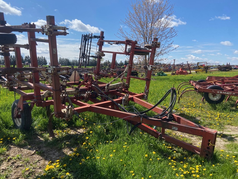 Tillage - Plows  22FT International Harvester Chisel Plow Photo